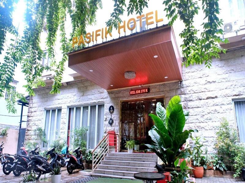 Pasifik Hotel Jakarta Buitenkant foto